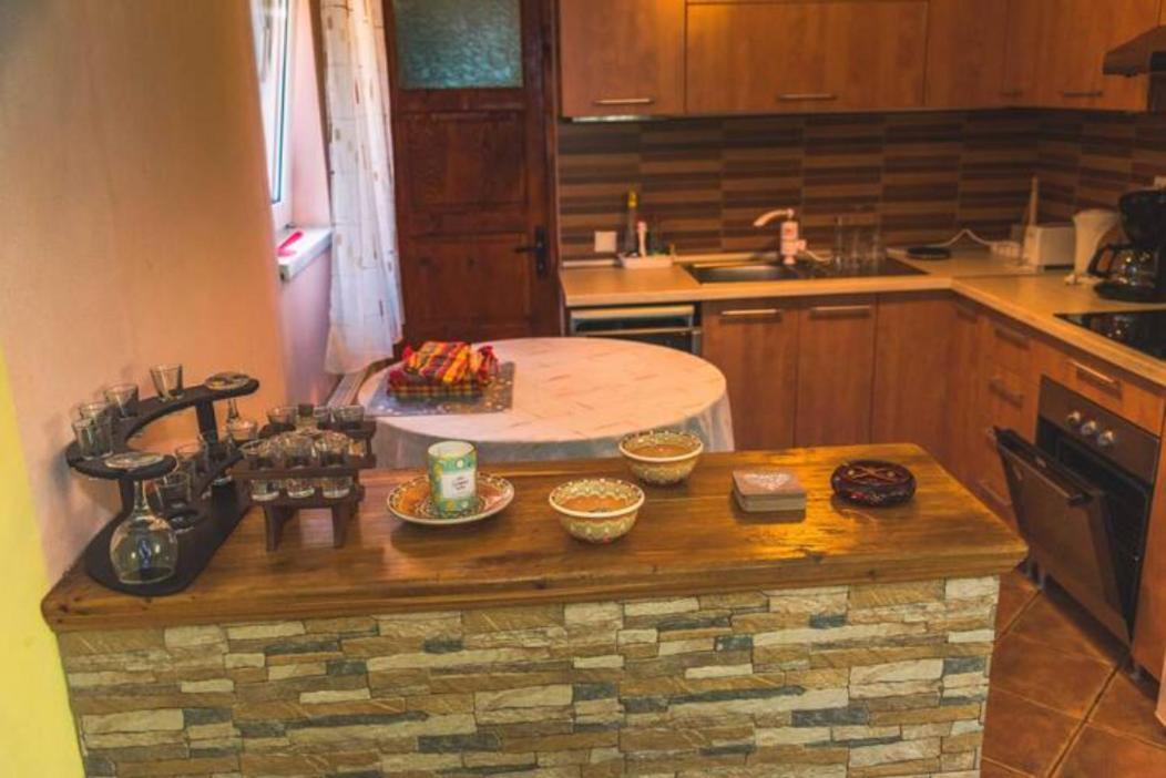 Horace Guesthouse Pool & Hot Tub & Bikes & River Dejani 外观 照片