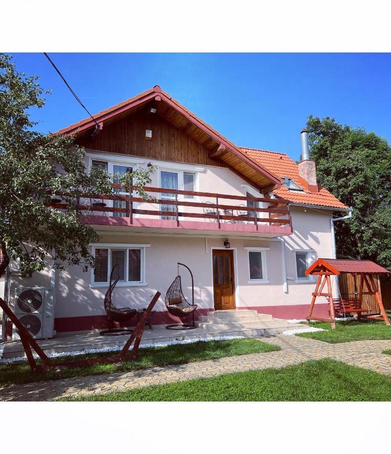 Horace Guesthouse Pool & Hot Tub & Bikes & River Dejani 外观 照片